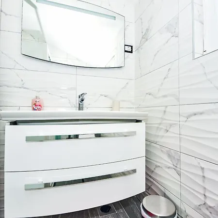 Zubcic-2 By Interhome Appartement *