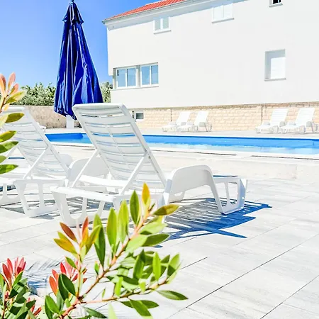 Zubcic-2 By Interhome Appartement *