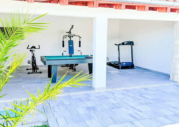 Lägenhet Zubcic-2 By Interhome