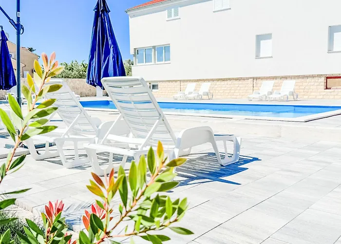 Zubcic-2 By Interhome Lägenhet *